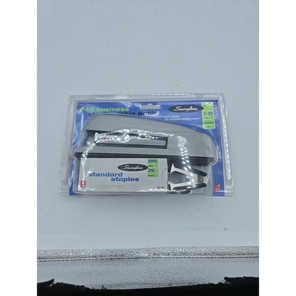 Swingline Desktop Stapler With 1250 Staples & Staple Remover - Picture 6 of 6